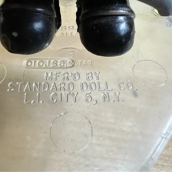 Knickerbocker Amish Boy and Girl Dolls 1950's - Picture 4 of 5